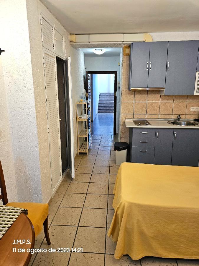 פואנגירולה Estudio Acogedor Y Tranquilo En Zona Estupenda מראה חיצוני תמונה